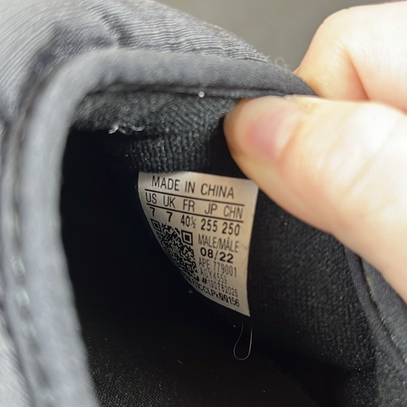 Adidas  Puffylette black slippers - Picture 5 of 6